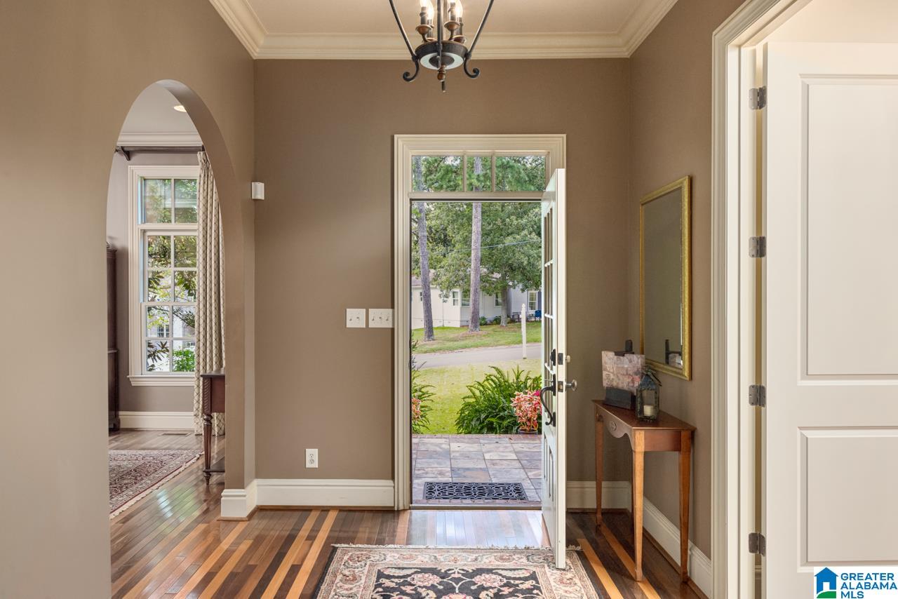 2101 Chestnut Road Vestavia Hills, AL 35216 - Photo 13 of 48