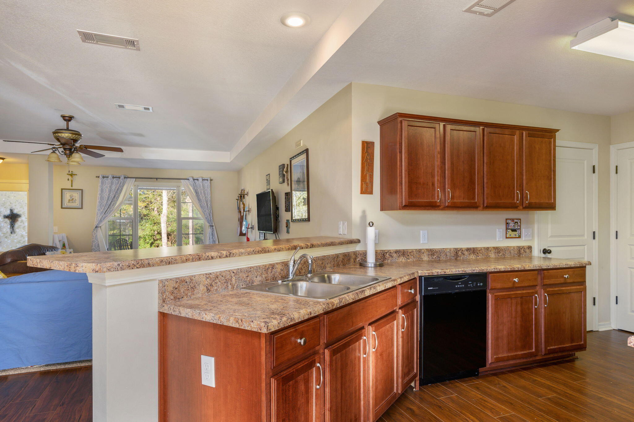 594 Hunters Ridge Road DeFuniak Springs, FL 32433 - Photo 6 of 41 Gallery Image 6
