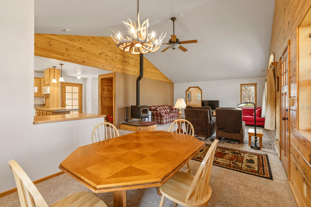 25437 Rocky Point Road Klamath Falls, OR 97601 - Photo 13 of 90 16 eating area to great room