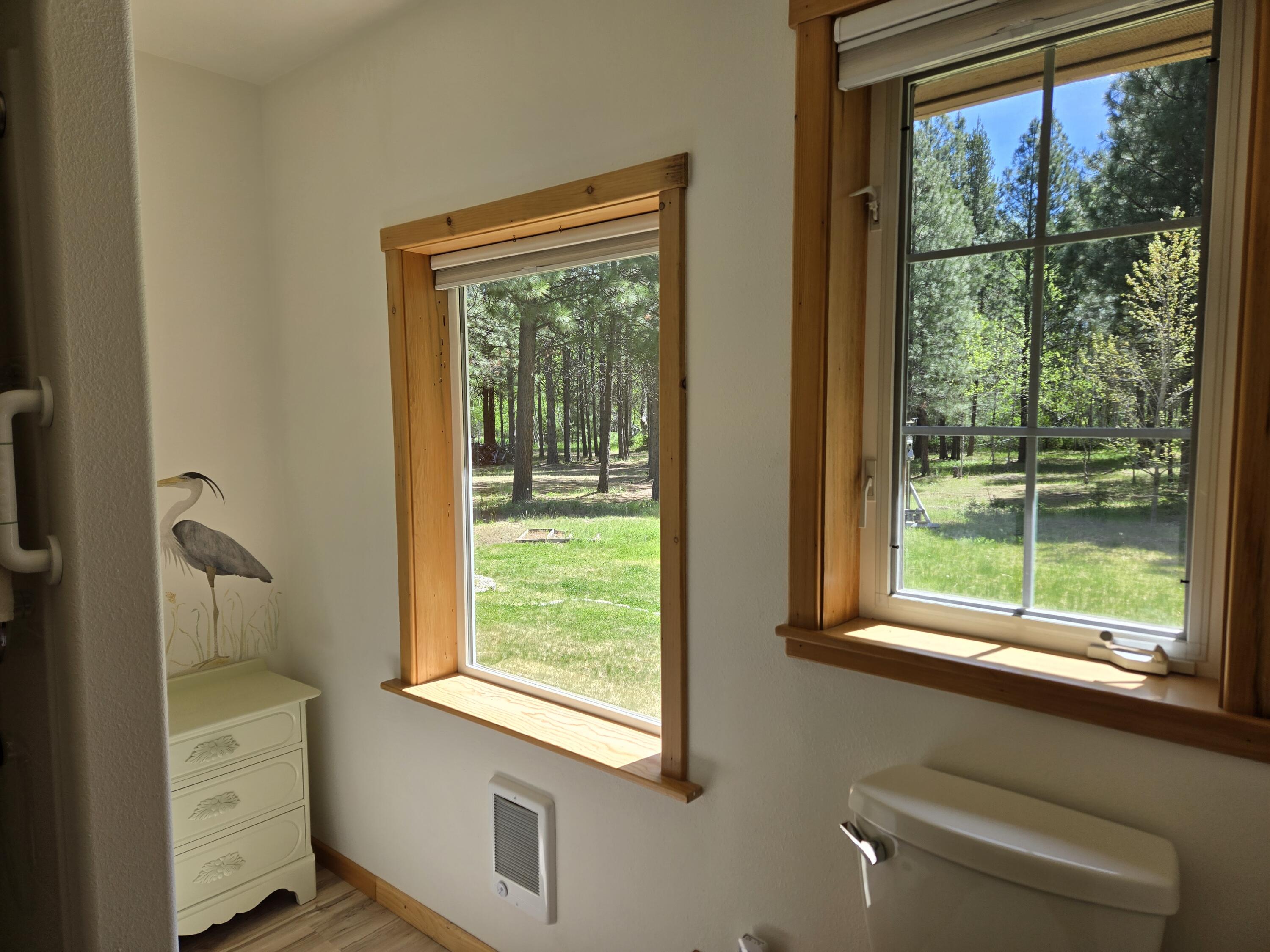 25437 Rocky Point Road Klamath Falls, OR 97601 - Photo 19 of 90 20260509_113417