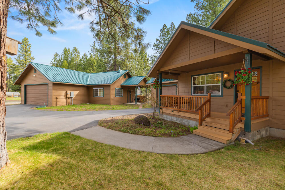 25437 Rocky Point Road Klamath Falls, OR 97601 - Photo 3 of 90 3 house to shop