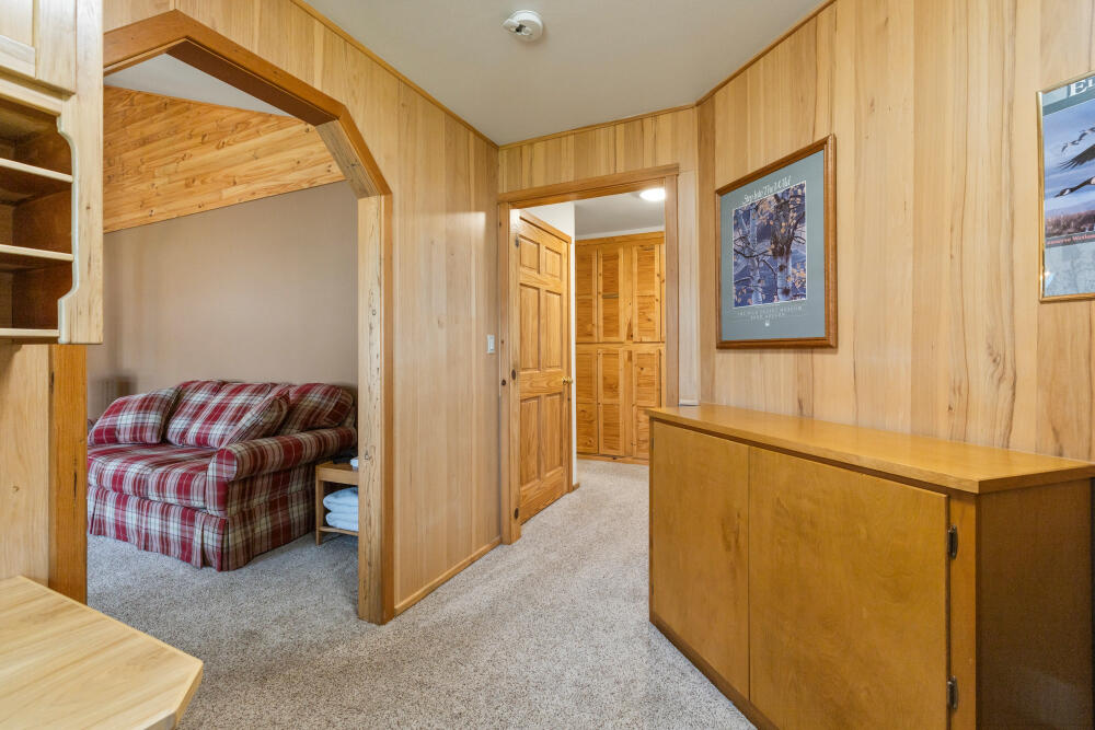 25437 Rocky Point Road Klamath Falls, OR 97601 - Photo 33 of 90 30 Office to living