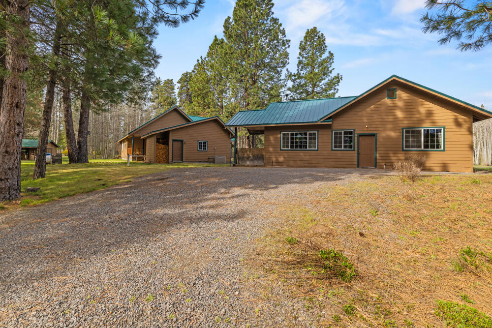 25437 Rocky Point Road Klamath Falls, OR 97601 - Photo 36 of 90 32 shop-house