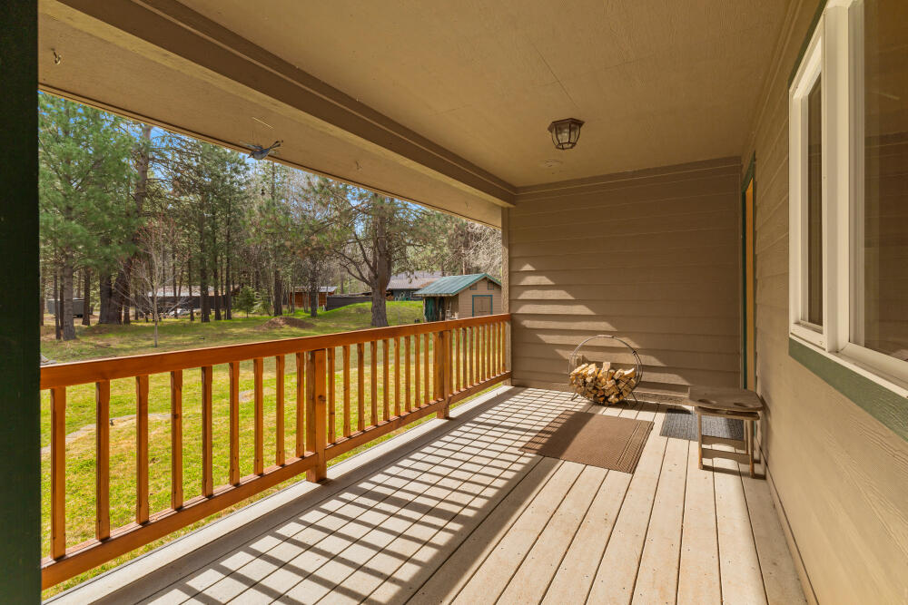25437 Rocky Point Road Klamath Falls, OR 97601 - Photo 50 of 90 46 back porch