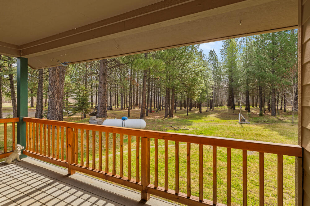 25437 Rocky Point Road Klamath Falls, OR 97601 - Photo 53 of 90 49 back porch towards parking area