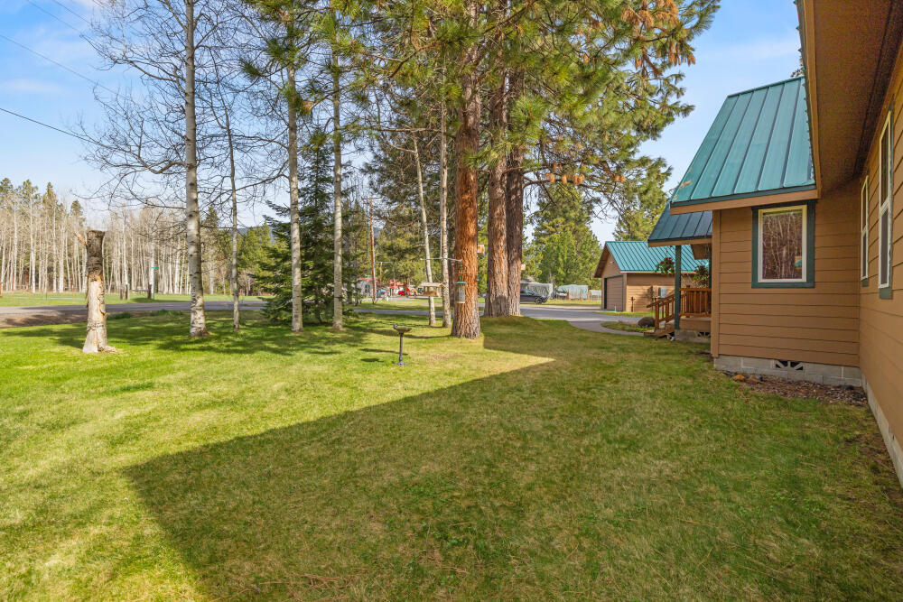 25437 Rocky Point Road Klamath Falls, OR 97601 - Photo 62 of 90 58 front yard