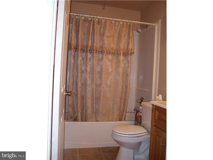 8272 Temple Road Philadelphia, PA 19150 - Photo 11 of 12 Gallery Image 11