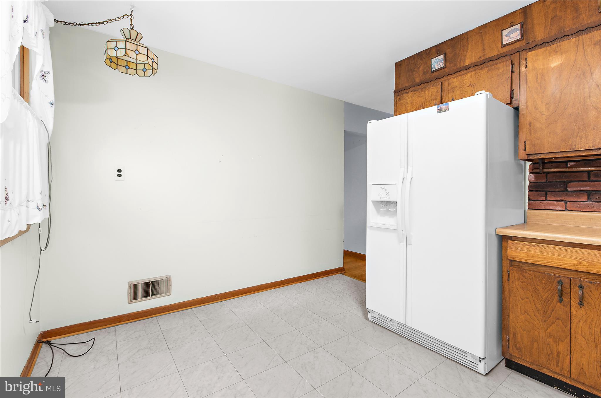 133 Cedar Hill Road Baltimore, MD 21225 - Photo 14 of 47 Gallery Image 14