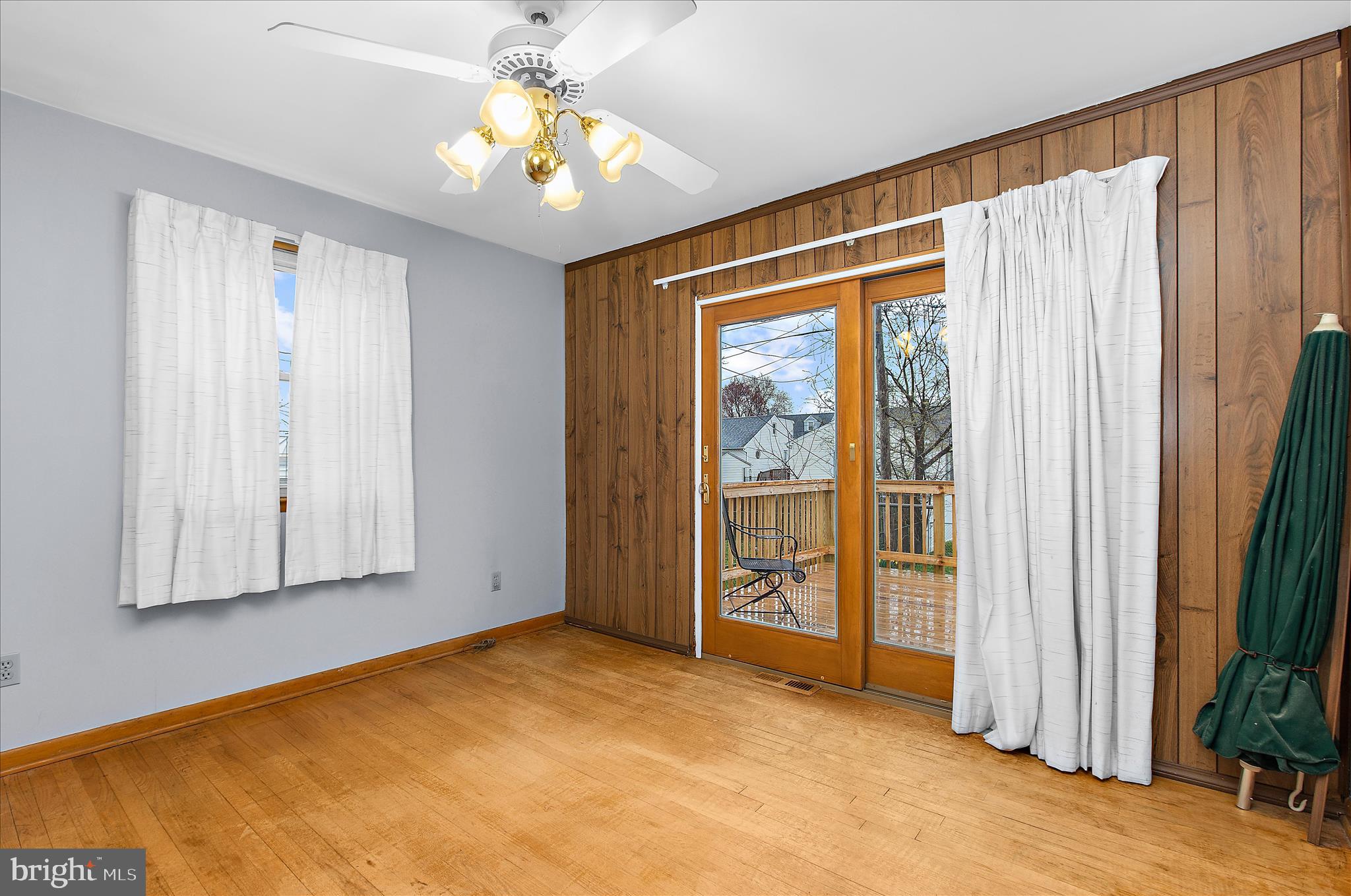 133 Cedar Hill Road Baltimore, MD 21225 - Photo 4 of 47 Gallery Image 4