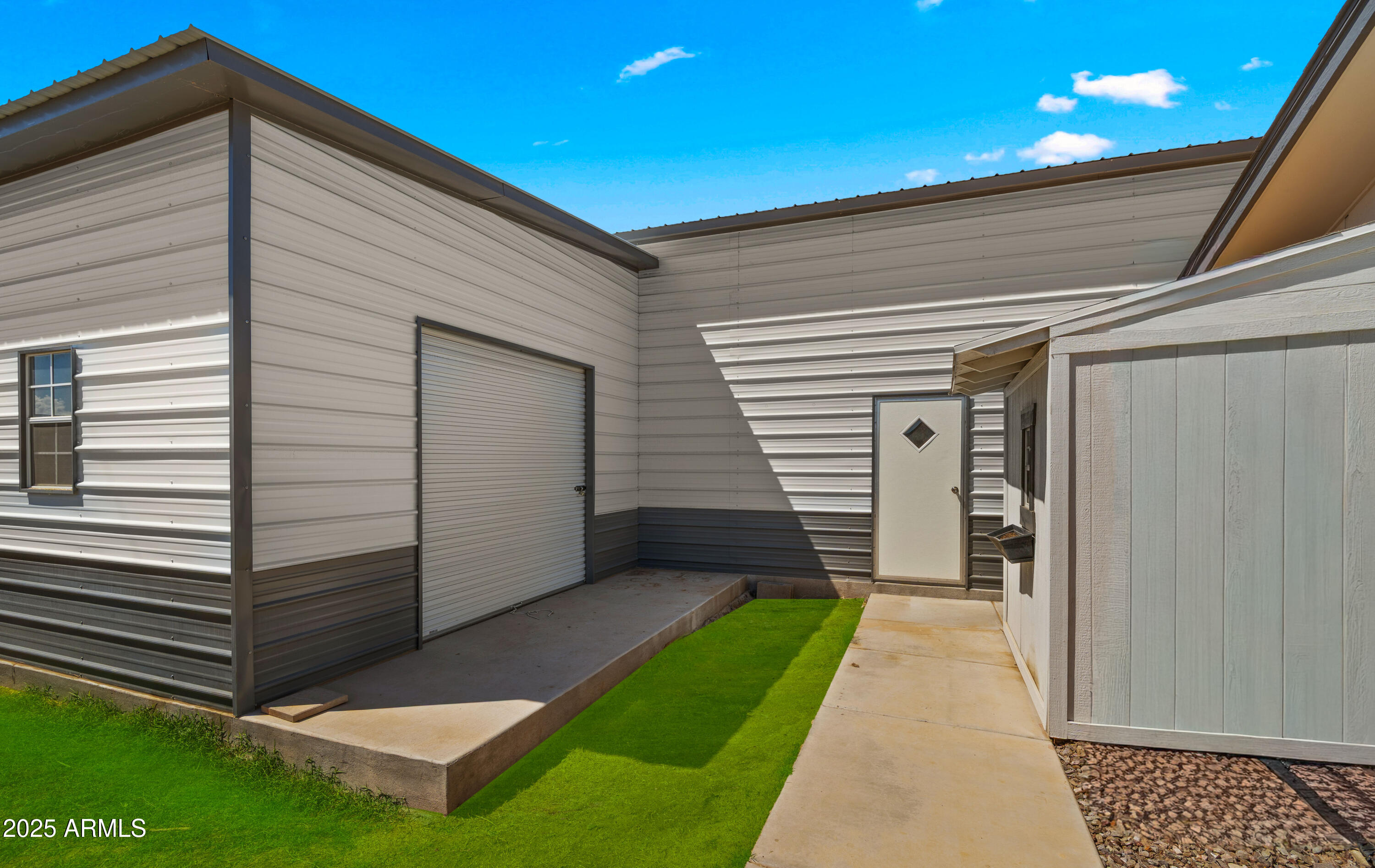 3501 East Coronado Road Phoenix, AZ 85008 - Photo 47 of 57 a view of a back yard of the house