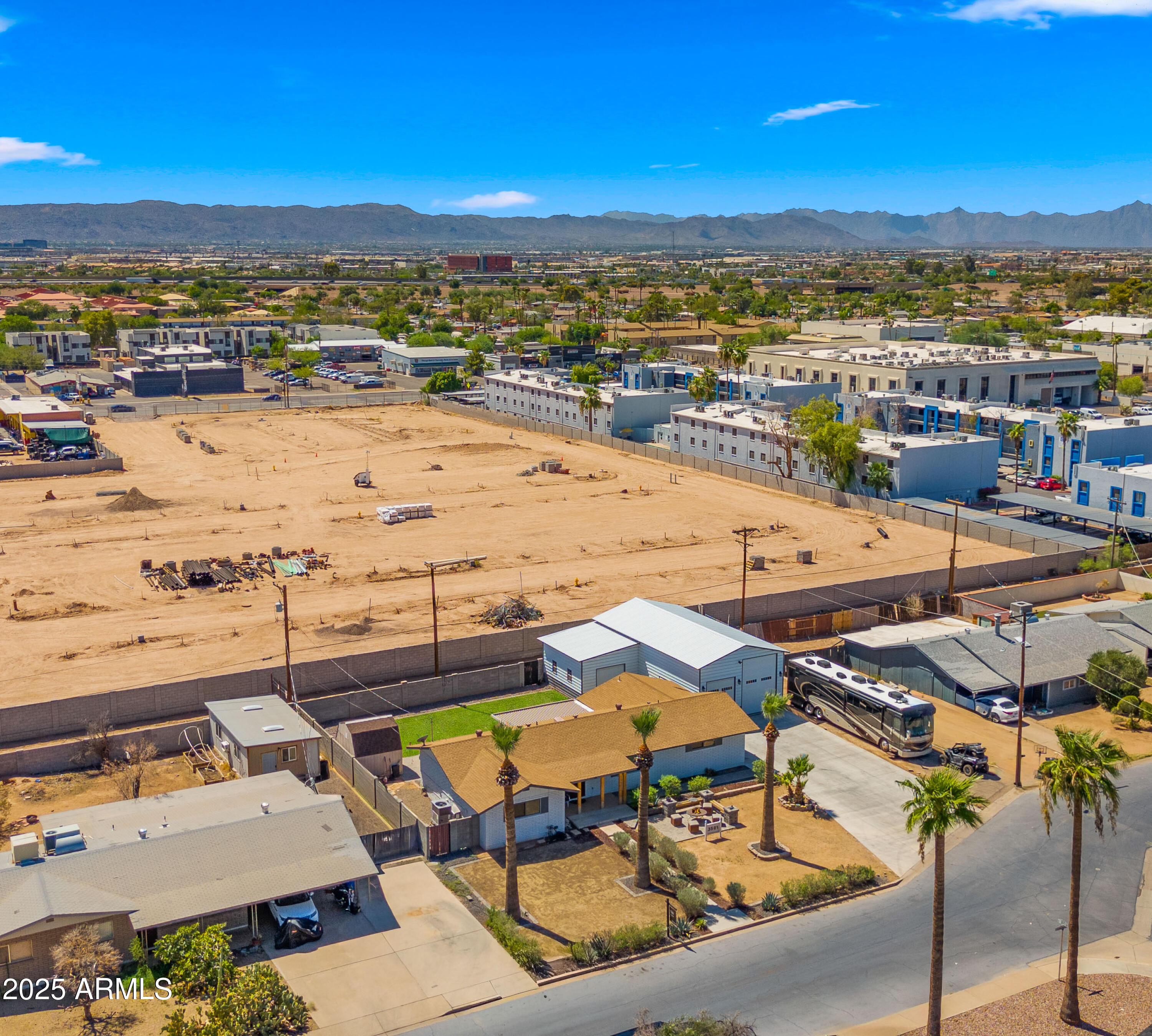 3501 East Coronado Road Phoenix, AZ 85008 - Photo 53 of 57 a view of a city with an ocean view