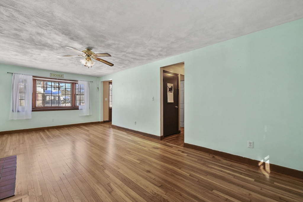 32 Donald Road Burlington, MA 01803 - Photo 8 of 42 Gallery Image 8