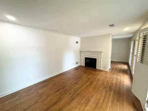 $2,500 | 115 Mary Ann Drive, Memphis, TN 38117