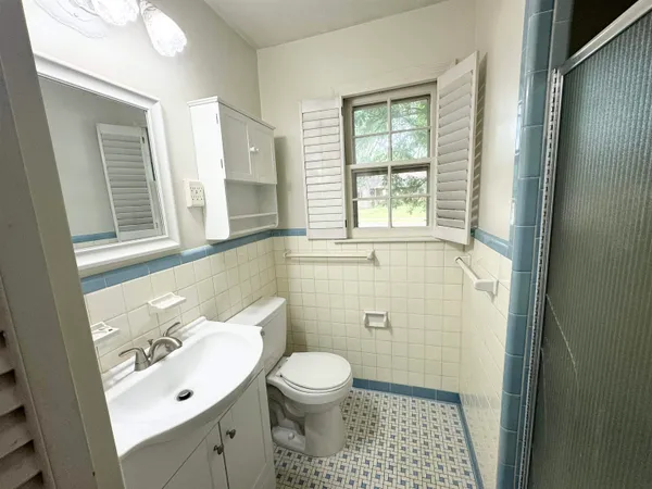 $2,500 | 115 Mary Ann Drive, Memphis, TN 38117