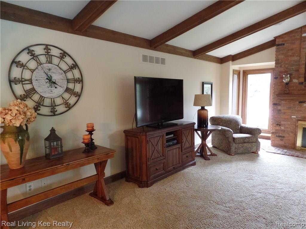 1810 Snowden Circle Rochester Hills, MI 48306 - Photo 23 of 46