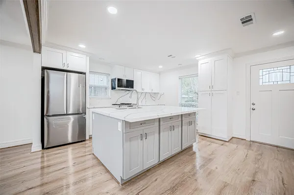 $3,000 | 1739 Nocturne Lane, Houston, TX 77043