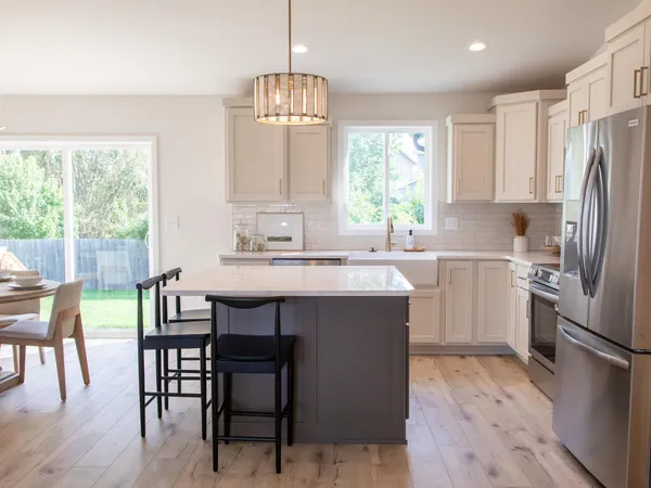 $460,834 | 10234 Concord Drive, Horace, ND 58047