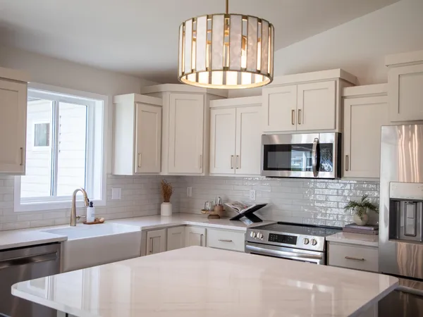 $460,834 | 10234 Concord Drive, Horace, ND 58047