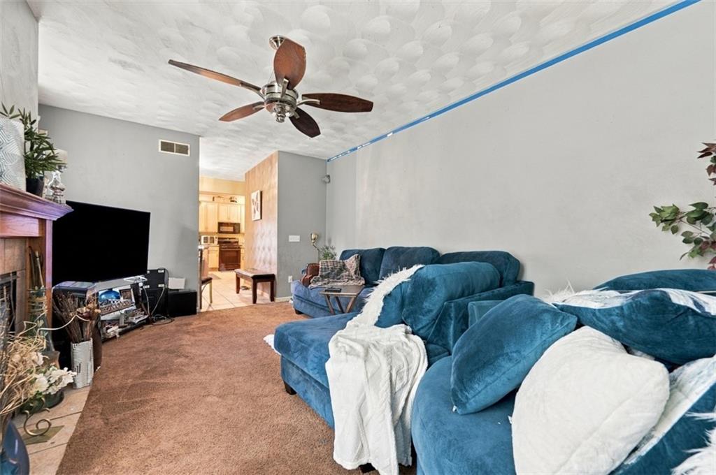 525 Hoover Road Pittsburgh, PA 15235 - Photo 7 of 30 Gallery Image 7