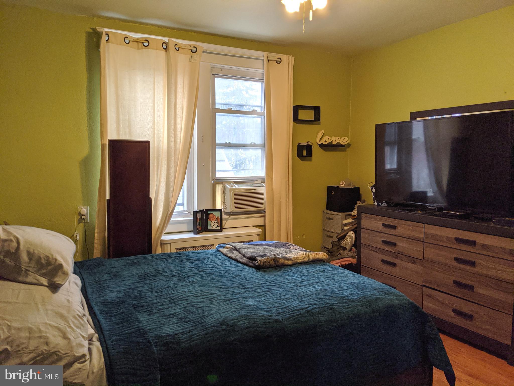 71 Reed Avenue Hamilton, NJ 08610 - Photo 16 of 18 Bedroom 1
