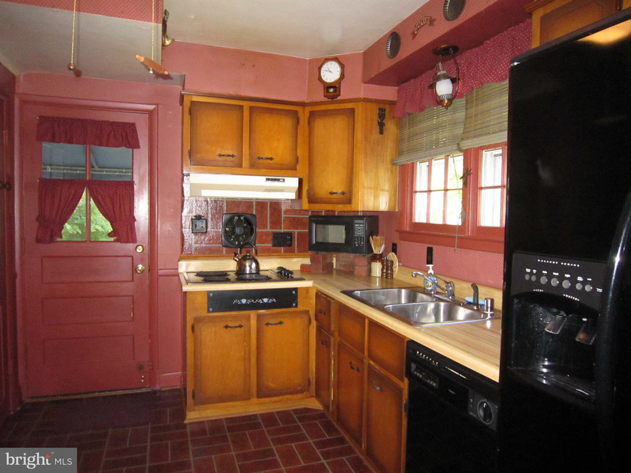 114 Felton Road Lutherville-Timonium, MD 21093 - Photo 8 of 26 Kitchen