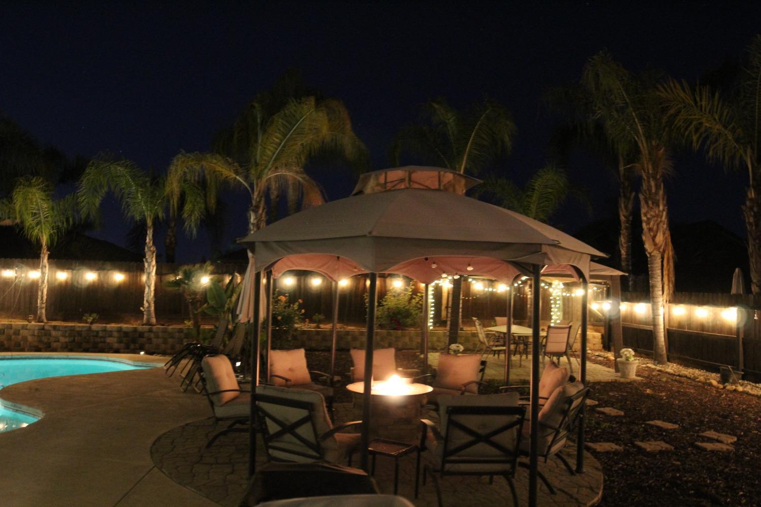 2653 Ashcroft Avenue Clovis, CA 93611 - Photo 35 of 45 a view of a chairs and table in patio