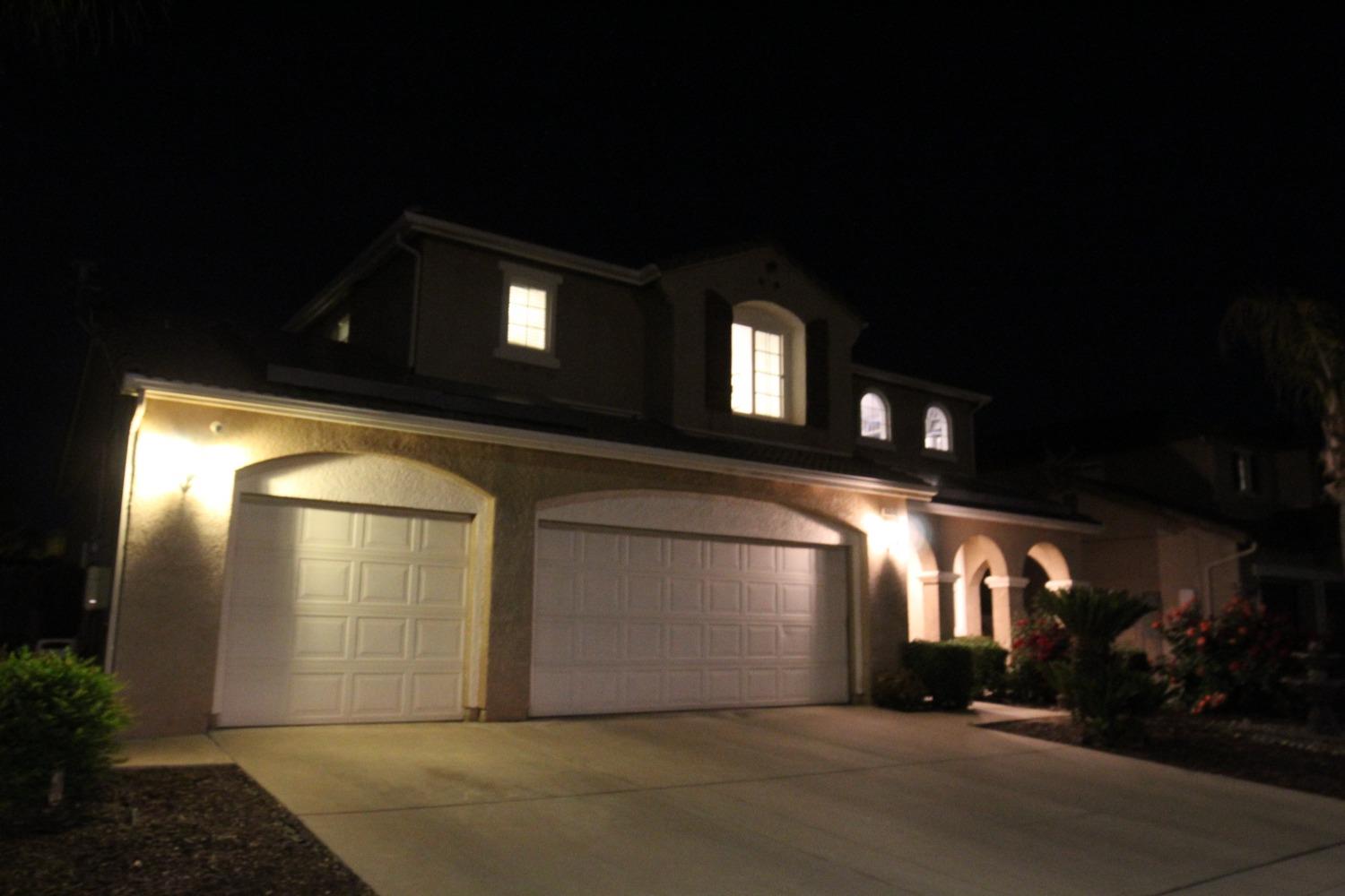 2653 Ashcroft Avenue Clovis, CA 93611 - Photo 37 of 45 a view of a building with a large window