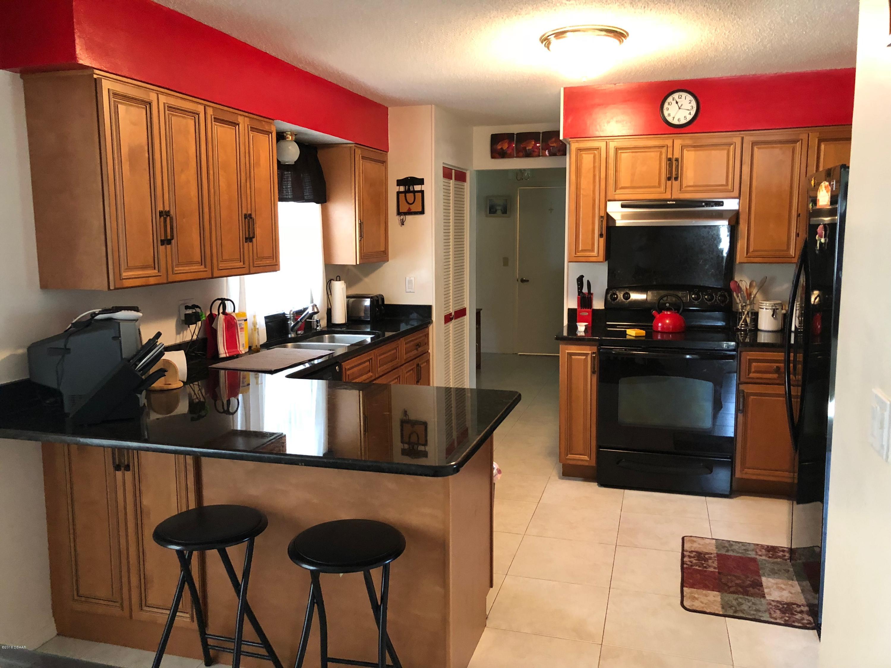 1225 Ruthbern Road Daytona Beach, FL 32114 - Photo 4 of 18 Kitchen