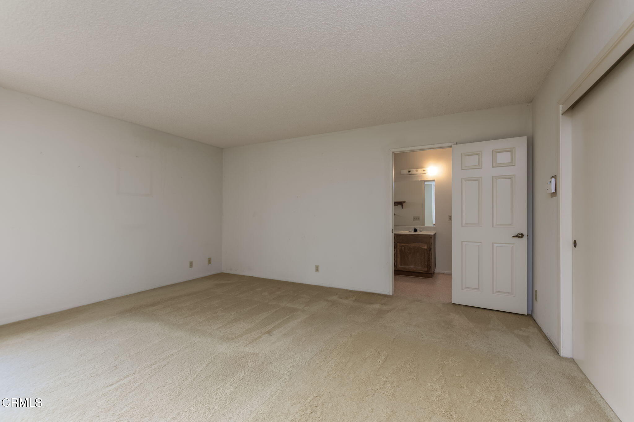 2201 Knightsbridge Place Oxnard, CA 93030 - Photo 25 of 29 VCVirtuals--021