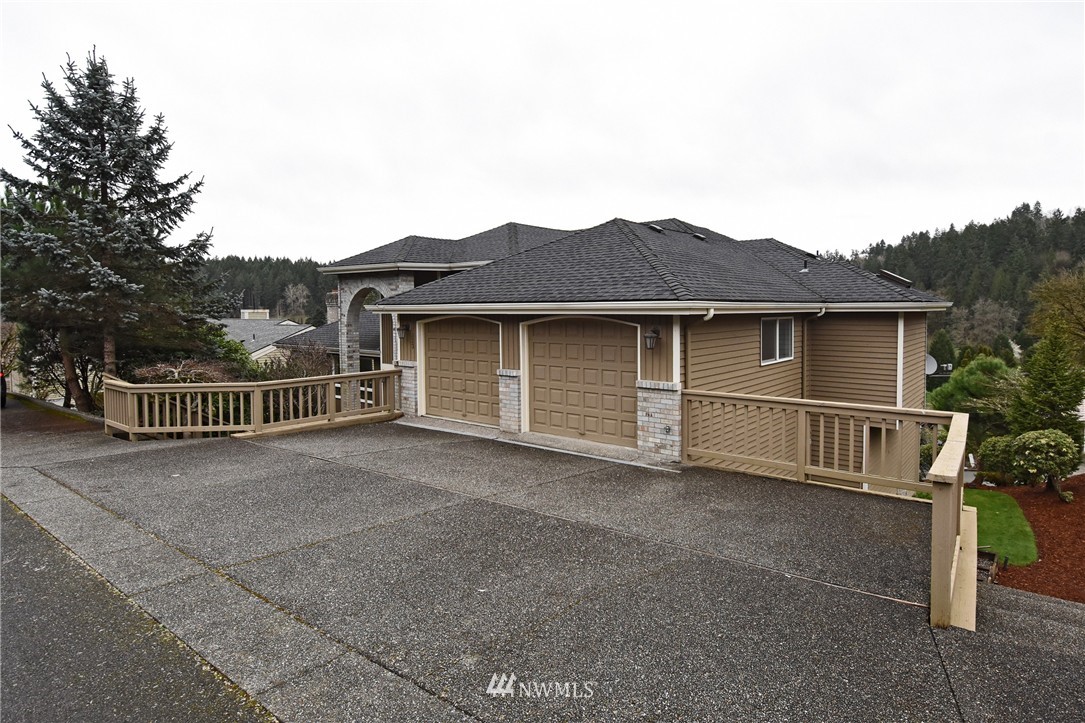 16223 Valhalla Drive Bothell, WA 98011 - Photo 2 of 16 Gallery Image 2