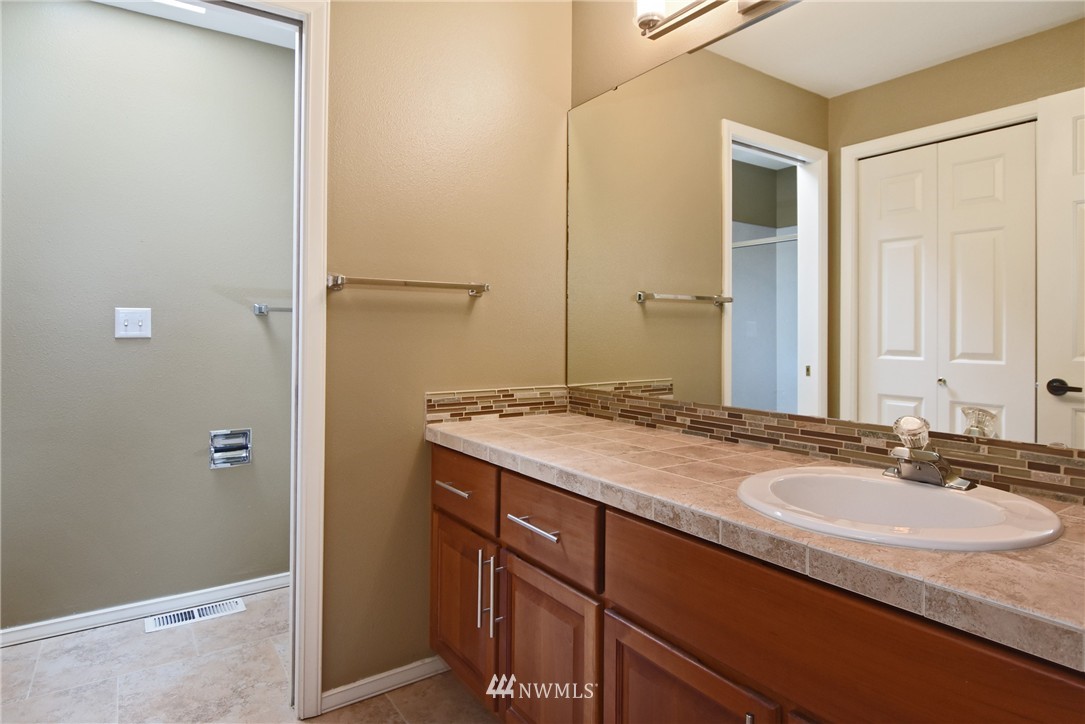 16223 Valhalla Drive Bothell, WA 98011 - Photo 13 of 16 Gallery Image 13