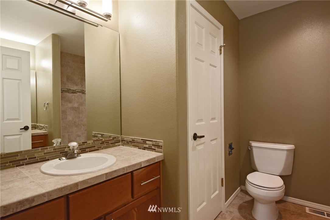 16223 Valhalla Drive Bothell, WA 98011 - Photo 14 of 16 Gallery Image 14