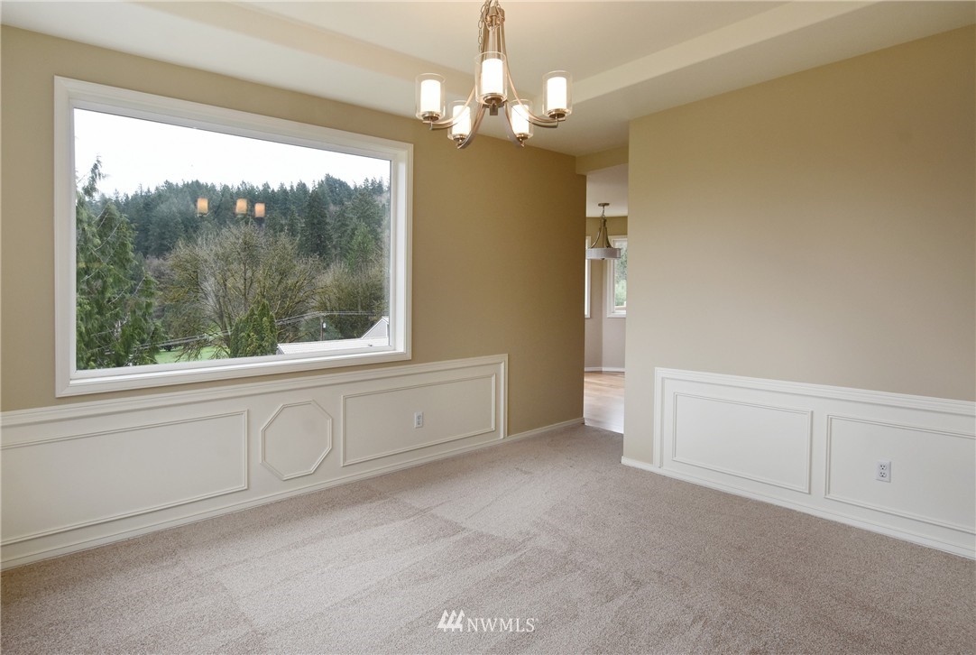 16223 Valhalla Drive Bothell, WA 98011 - Photo 6 of 16 Gallery Image 6