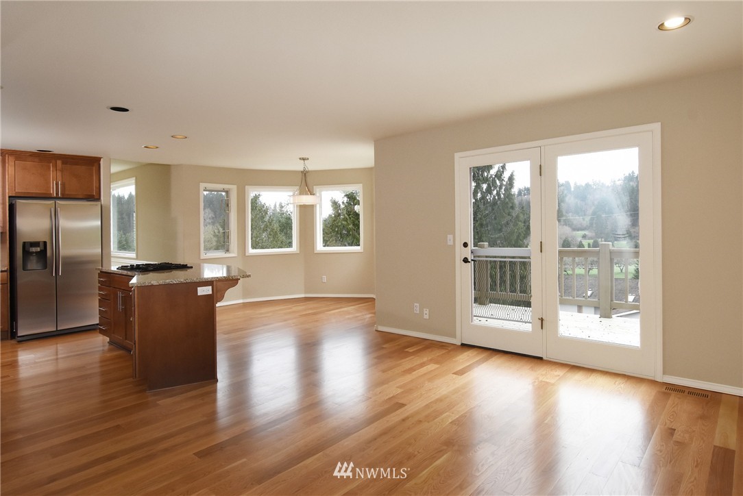16223 Valhalla Drive Bothell, WA 98011 - Photo 10 of 16 Gallery Image 10