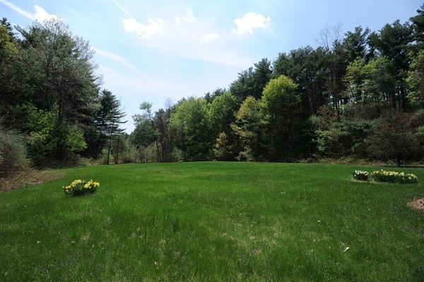 11 Harkness Road Pelham, MA 01002 - Photo 26 of 30
