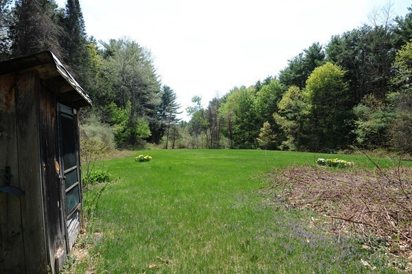 11 Harkness Road Pelham, MA 01002 - Photo 28 of 30