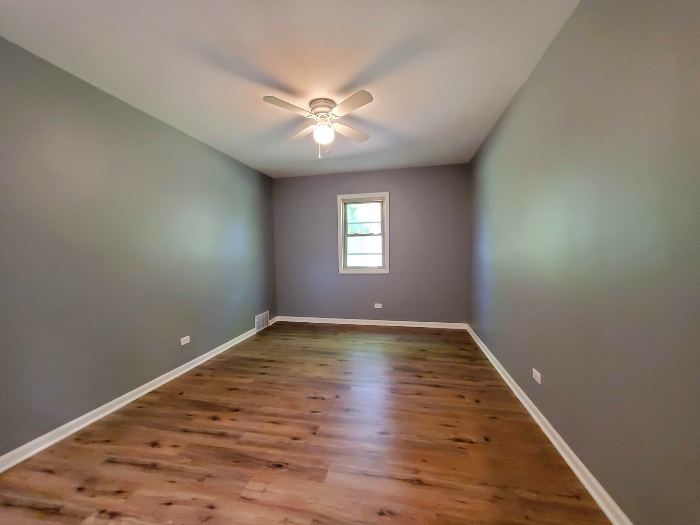 4701 McCullom Lake Road McHenry, IL 60050 - Photo 14 of 18