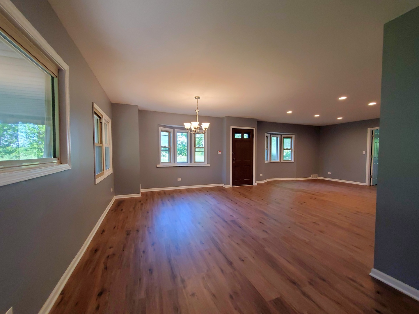 4701 McCullom Lake Road McHenry, IL 60050 - Photo 4 of 18