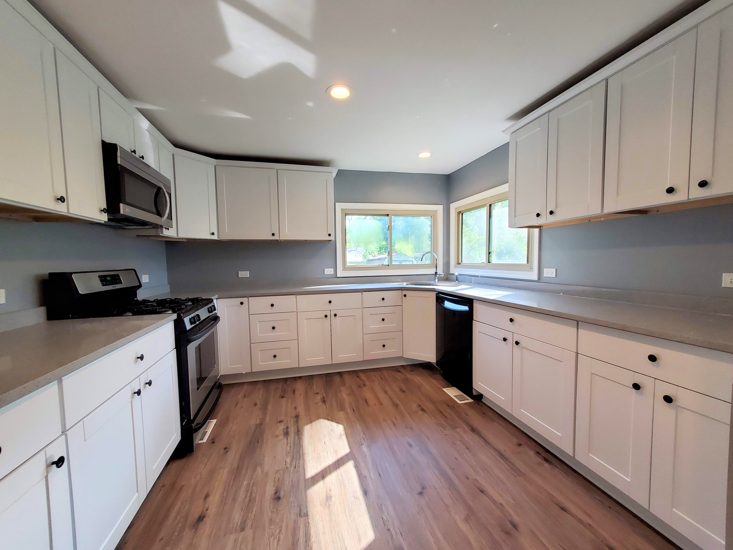 4701 McCullom Lake Road McHenry, IL 60050 - Photo 7 of 18