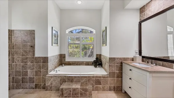 $1,280,000 | 9979 Cherry Hills Ave Circle, Bradenton, FL 34202