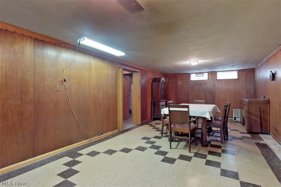 5670 Cherokee Road Cleveland, OH 44124 - Photo 21 of 26