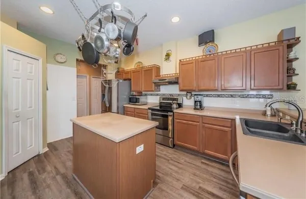 $2,950 | 2647 Wood Pointe Drive, Holiday, FL 34691