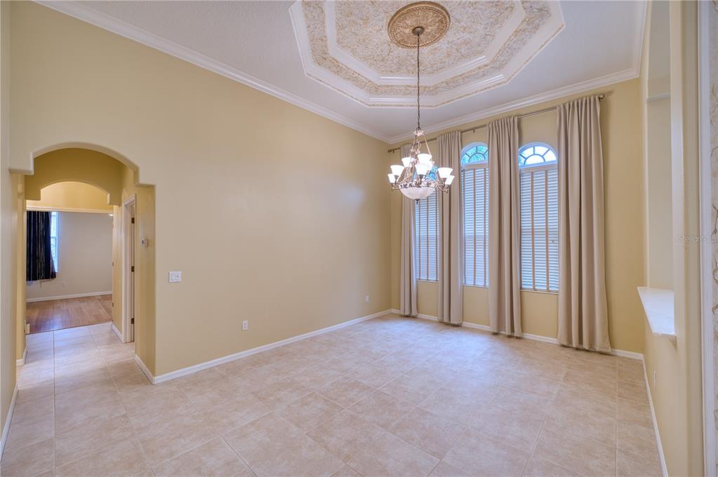 10523 Cheval Place Lakewood Ranch, FL 34202 - Photo 17 of 52 Gallery Image 17
