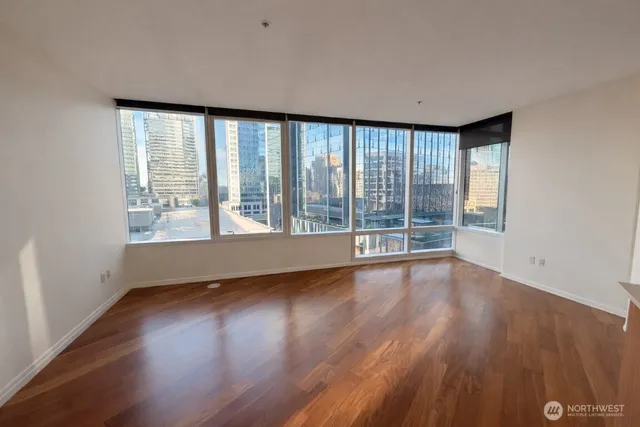 $3,250 | 10700 Northeast 4th Street, Unit 1210, Bellevue, WA 98004