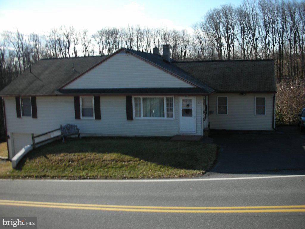 702 Lincoln Road Lititz, PA 17543 - Photo 1 of 12