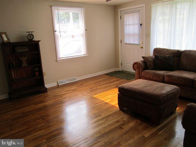 702 Lincoln Road Lititz, PA 17543 - Photo 3 of 12