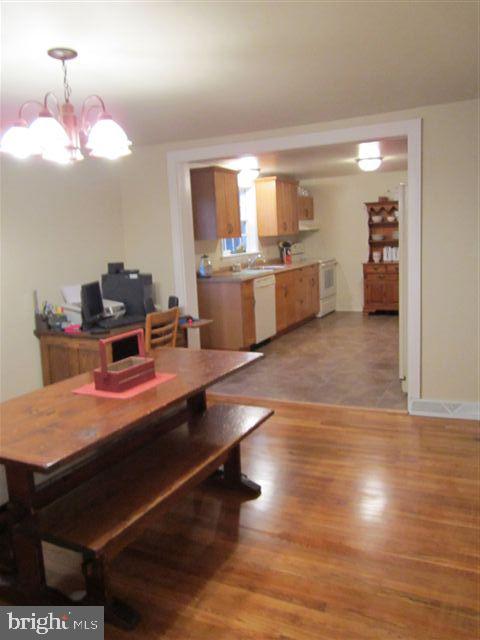 702 Lincoln Road Lititz, PA 17543 - Photo 6 of 12