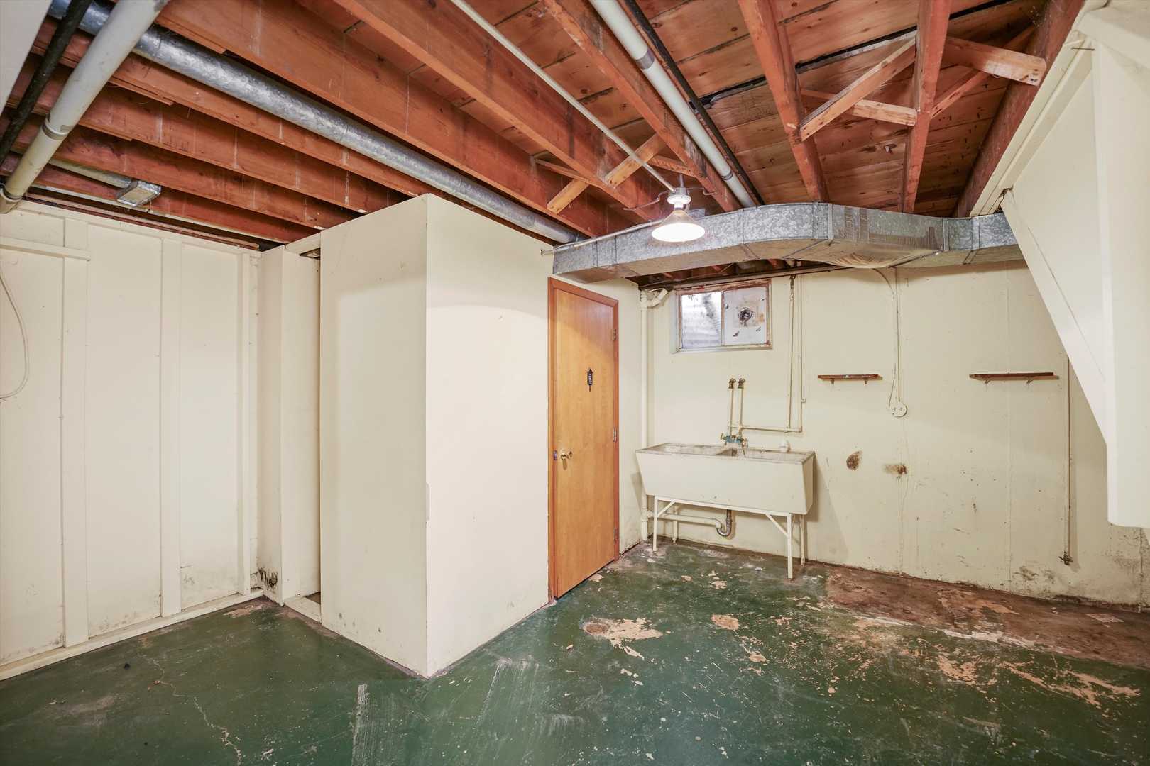 1725 North Happ Road Northbrook, IL 60062 - Photo 21 of 33 a view of an empty room