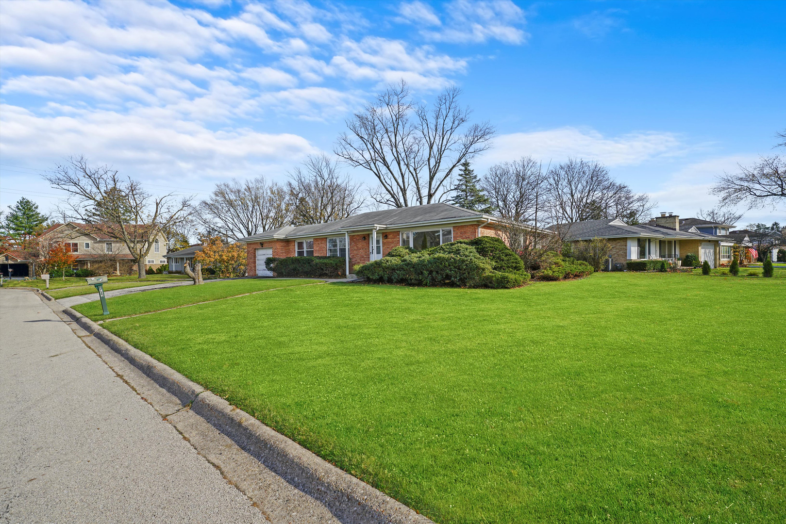 1725 North Happ Road Northbrook, IL 60062 - Photo 33 of 33 a view of building with outdoor space