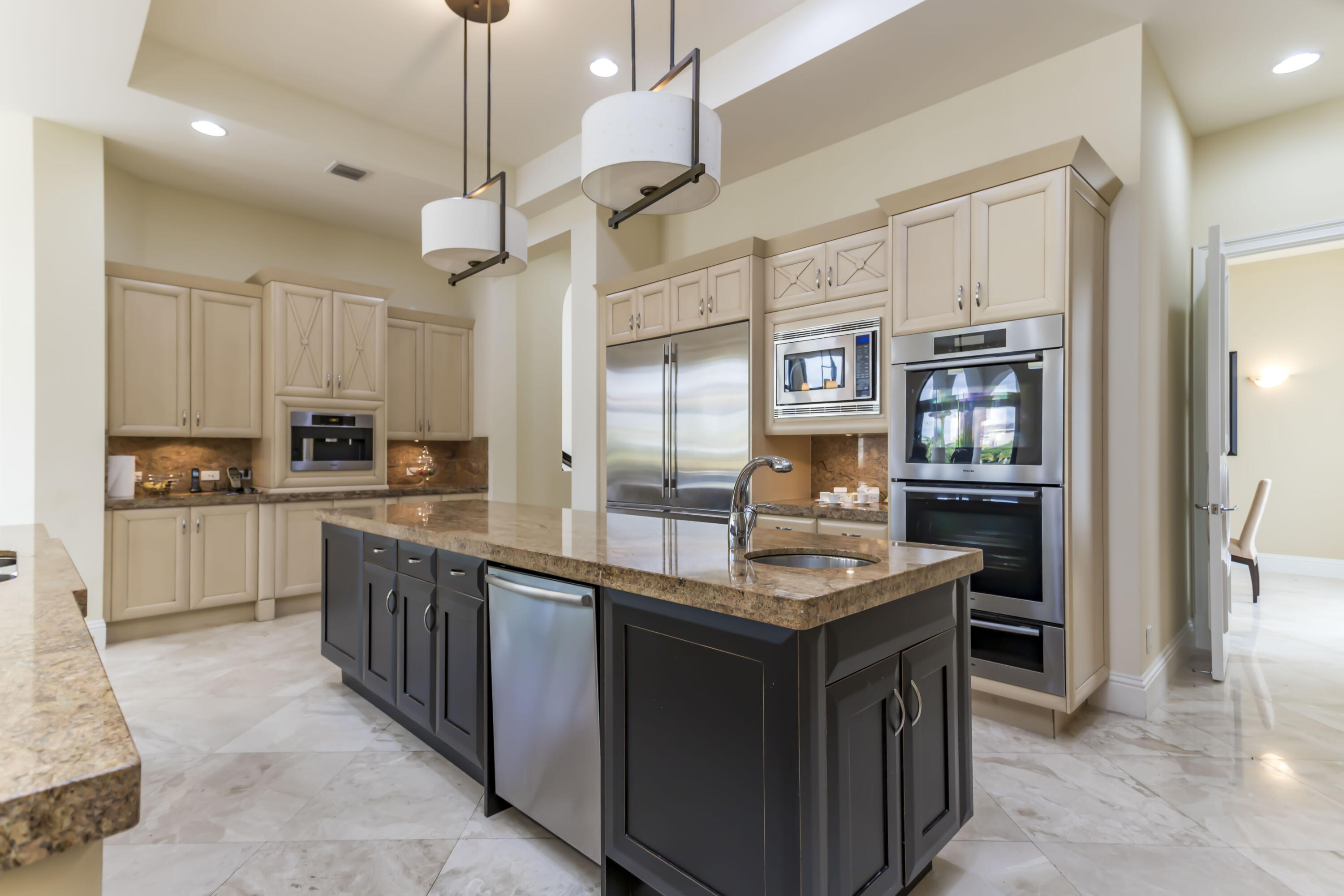 17704 Besito Way Boca Raton, FL 33496 - Photo 34 of 93 53